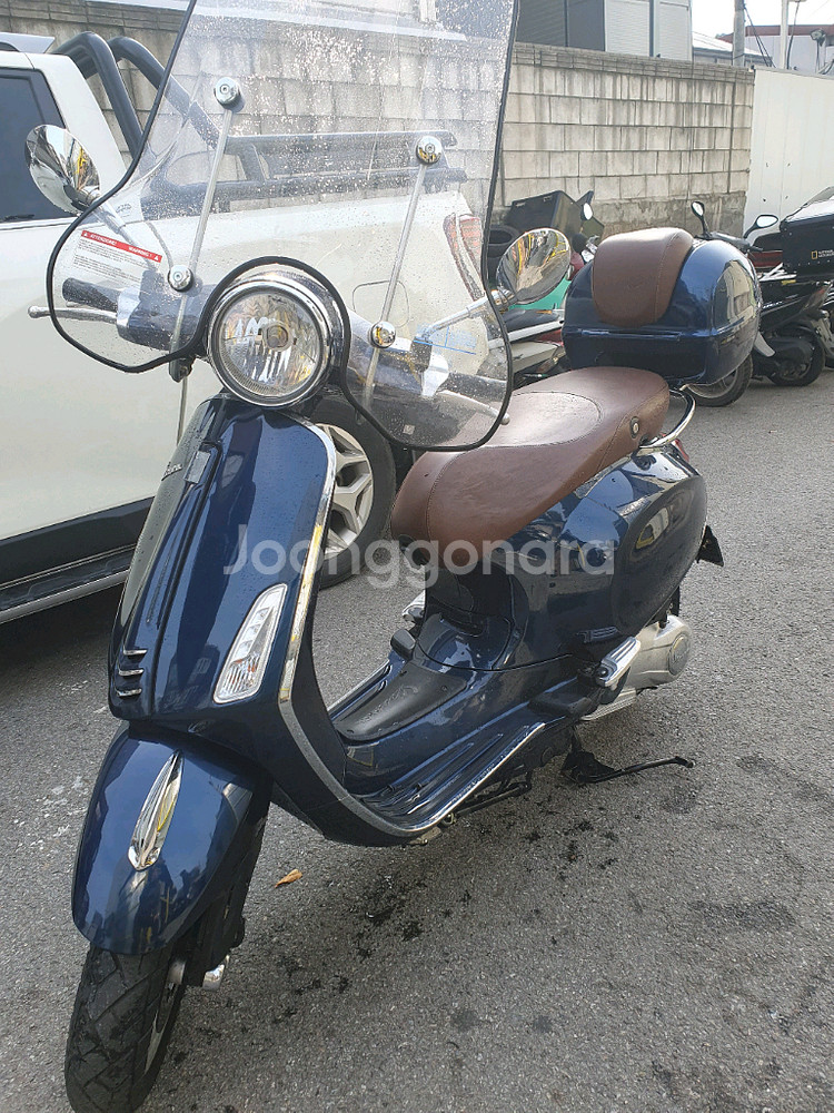 베스파 리니가 125 스쿠터--3