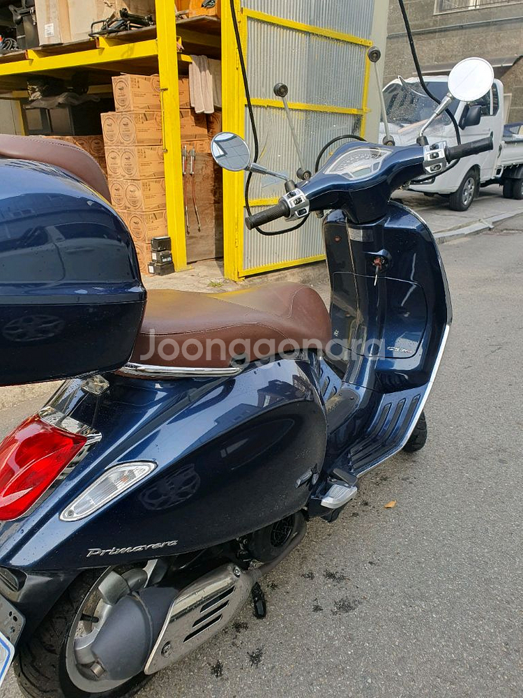 베스파 리니가 125 스쿠터--4