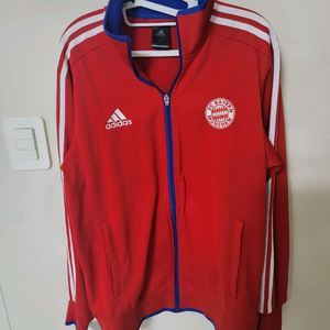 아디다스 빨강 져지 100사이즈 상태극상