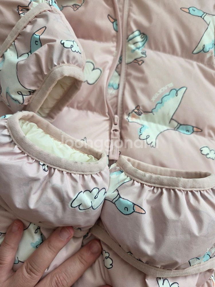 블랙야크 패딩우주복 18m 팔아요--5