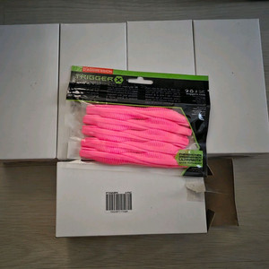 라팔라 트리거x 핑크웜 10봉단위 팝니다. 박스 새제품