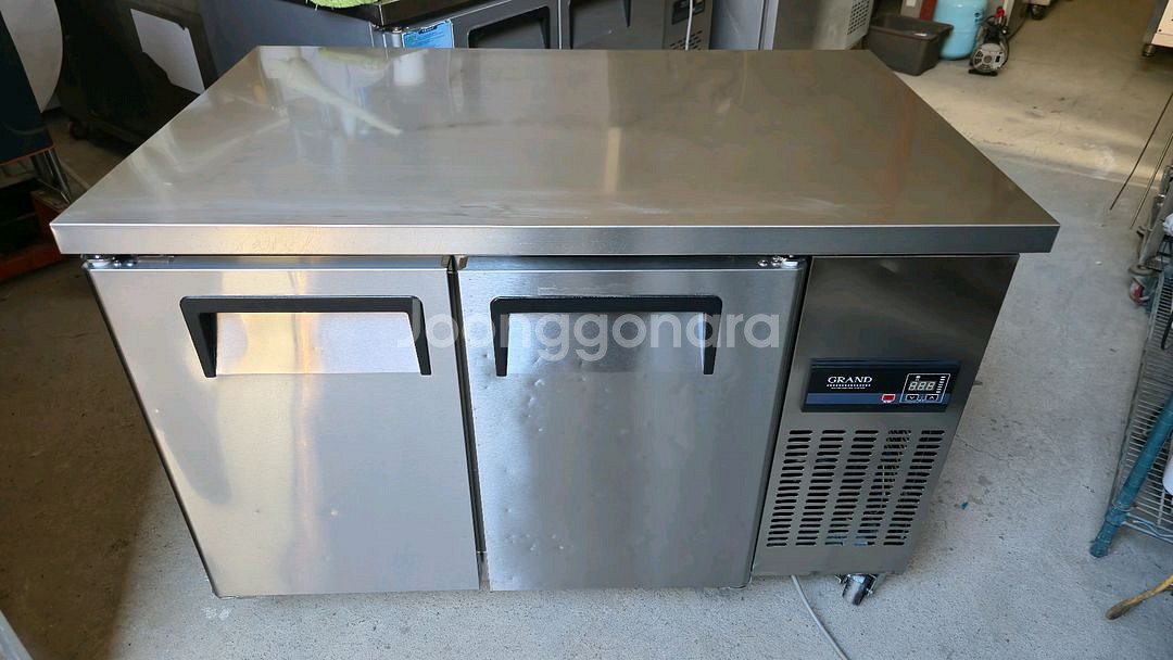 우성간냉식테이블냉장고1200mm판매합니다--1