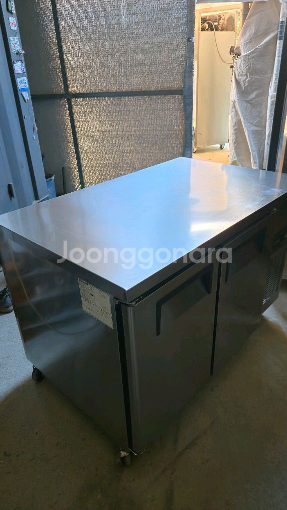 우성간냉식테이블냉장고1200mm판매합니다--2
