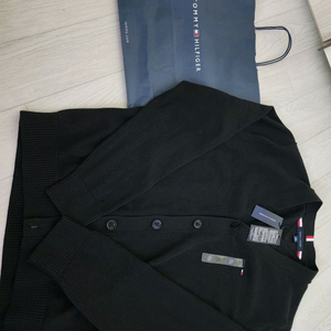 새상품) 타미힐피거 블랙 가디건 XL 105사이즈 새것