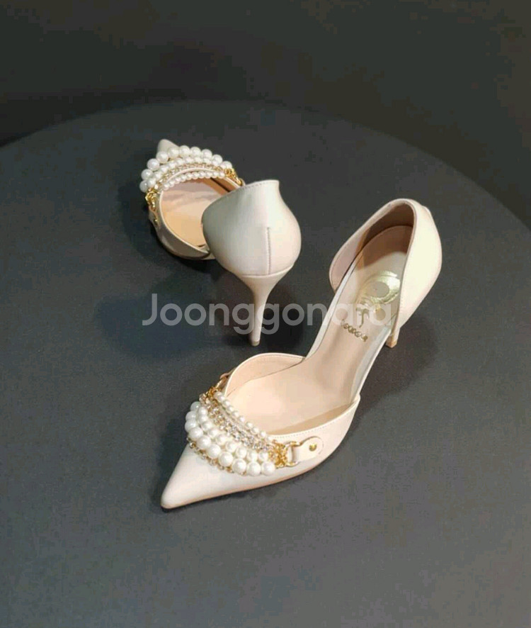 올수공 스틸레토 진주 하이힐(235,8cm)새상품--3