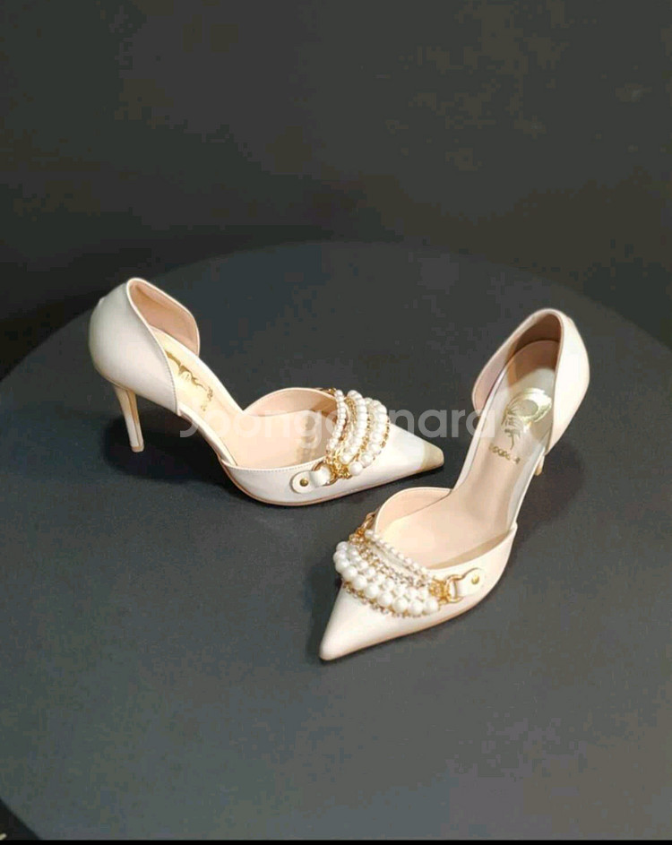 올수공 스틸레토 진주 하이힐(235,8cm)새상품--2