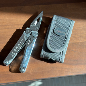 레더맨 25주년 한정판 웨이브