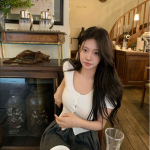 리즈Leeds 리아 라쿤 아이보리 가디건 새상품 윤슬샵온드민시예