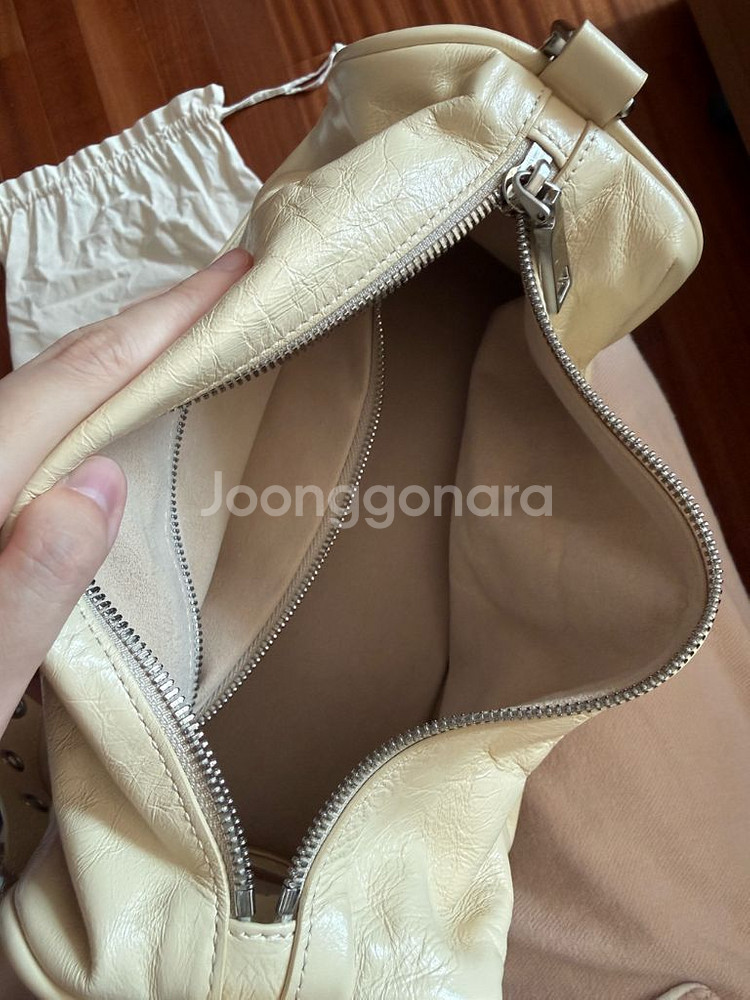 [급처] 미닛뮤트 브렛백 아이보리(네고가능)--2