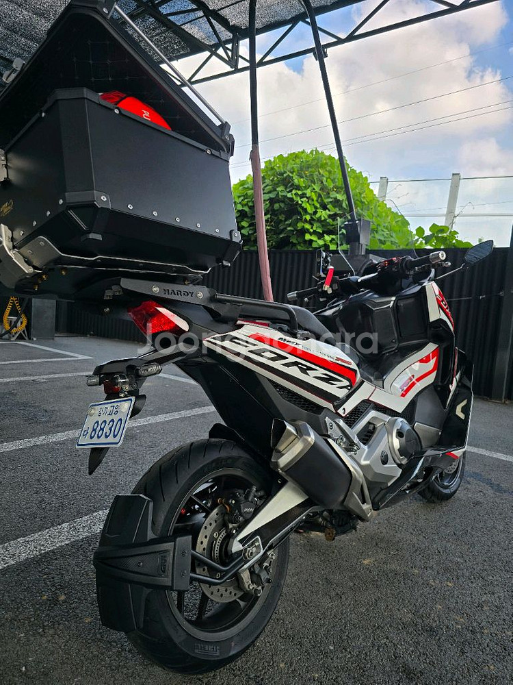 혼다 포르자 750 24년식 mmx데칼 팝니다--4