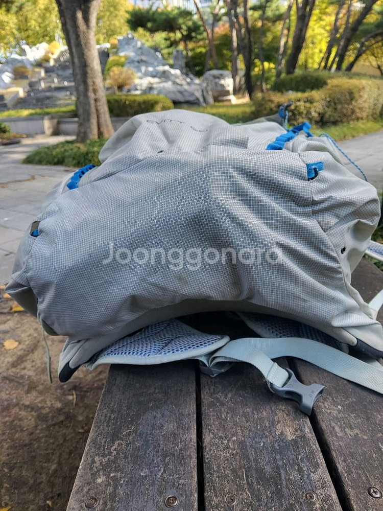 오스프리 레비티60L 초경량등산배낭--2