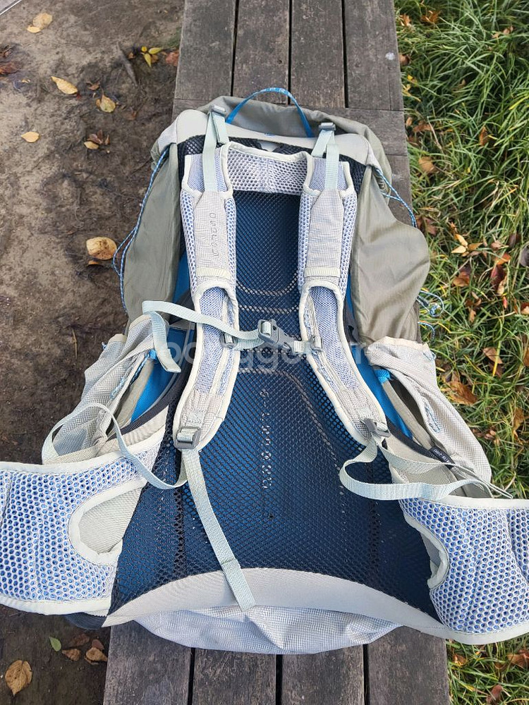 오스프리 레비티60L 초경량등산배낭--4