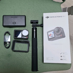 DJI 오즈모 액션5프로 어드밴쳐콤보 팝니다
