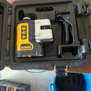 디월트 레이저 레벨기 DW089CG-KR