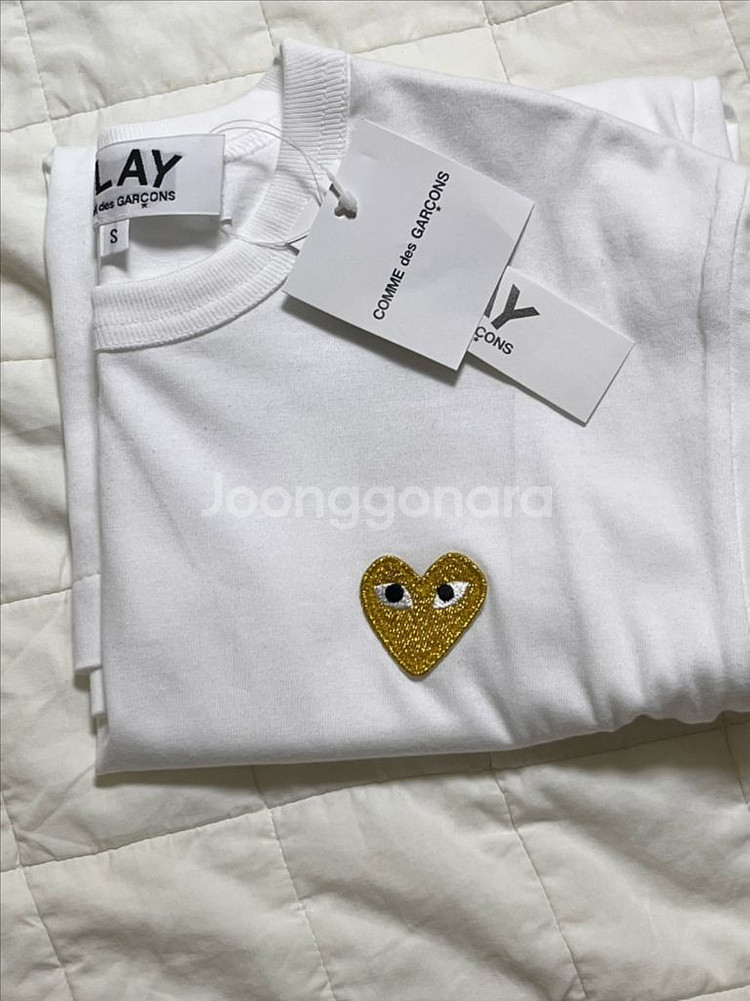 꼼데가르송 골드와펜 반팔 티셔츠--1