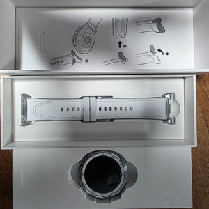 갤럭시워치8 클래식 46mm 블루투스 화이트 판매합니다