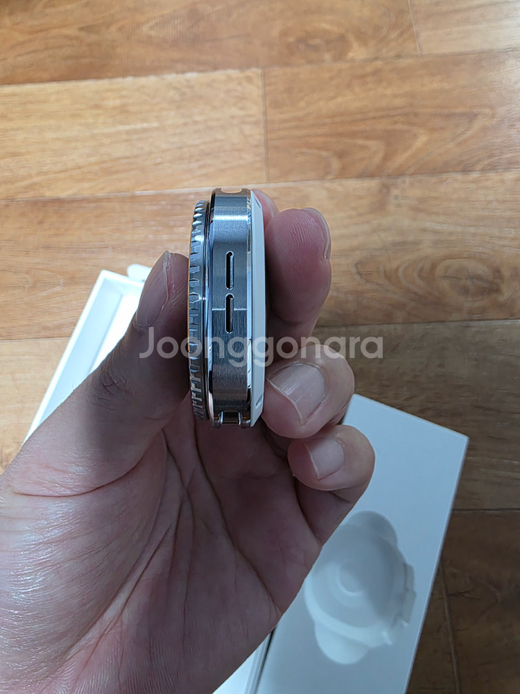 갤럭시워치8 클래식 46mm 블루투스 화이트 판매합니다--4