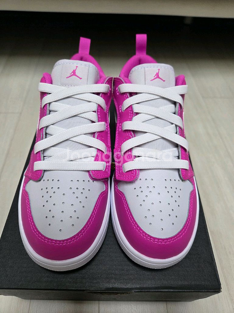 조던 1 로우 알트 파이어 핑크 화이트 [210, 새상품]--1