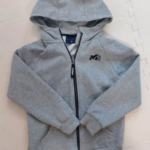 밀레키즈 트레이닝세트, 사이즈130, 20,000원