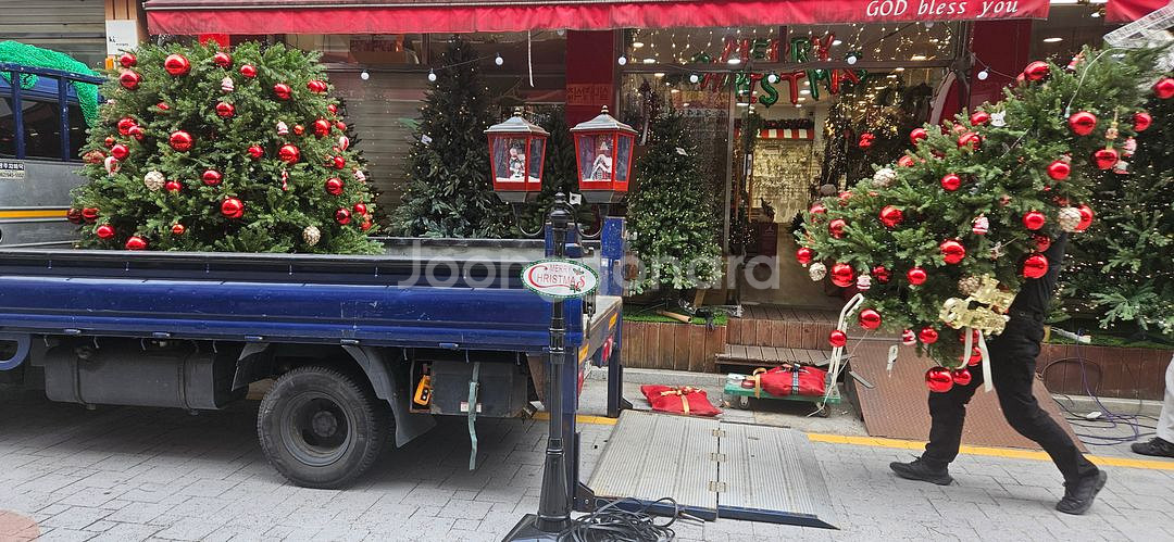 대형 3M 50cm 크리스마스 트리, 조명, 소품 판매합니다. (카페, 교회 추천)--6