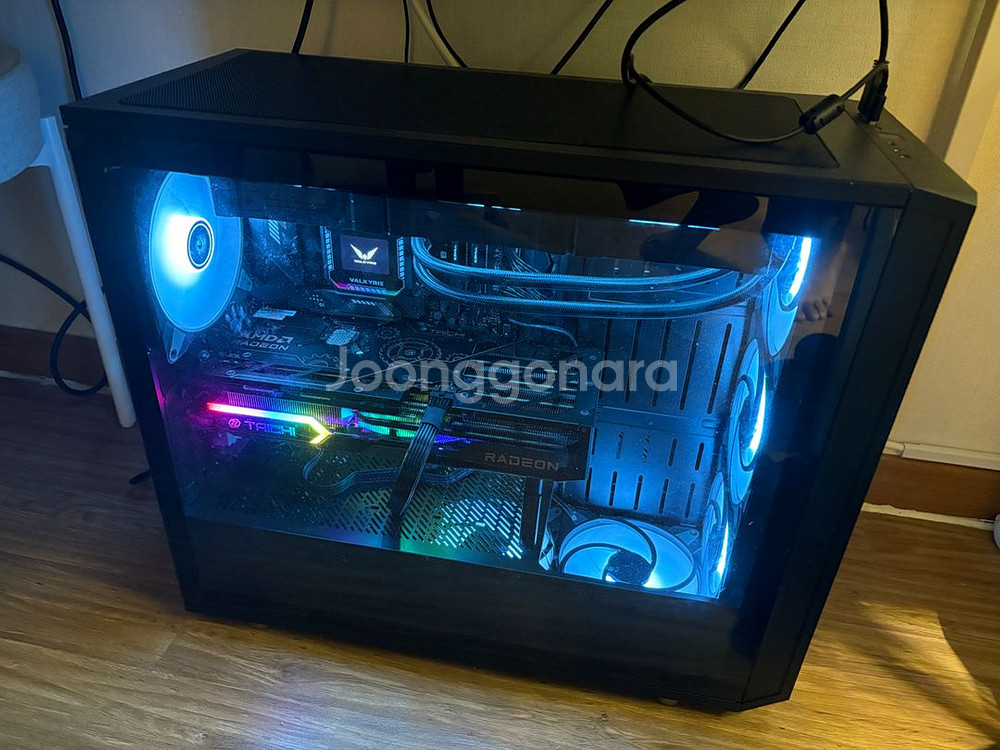 라이젠7 7800X3D, 9070xt 타이치 게이밍 PC--4