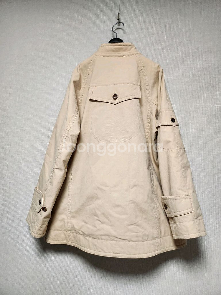 구호본딩 베이지 아우터--1