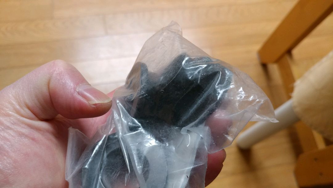 자동차 부품_ 부품 번호: KK15126042. 부품명: 너트 록(Nut-lock). 이미지