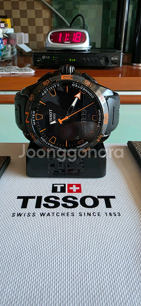 티쏘 티터치 엑스퍼트 솔라 스마트 워치--1