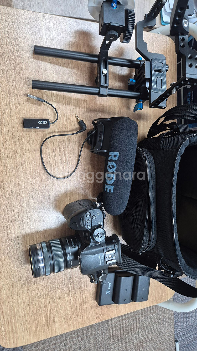 파나소닉 루믹스 GH4 카메라 + 올림푸스12-50mm 렌즈 + 마이크 기타 용품--6