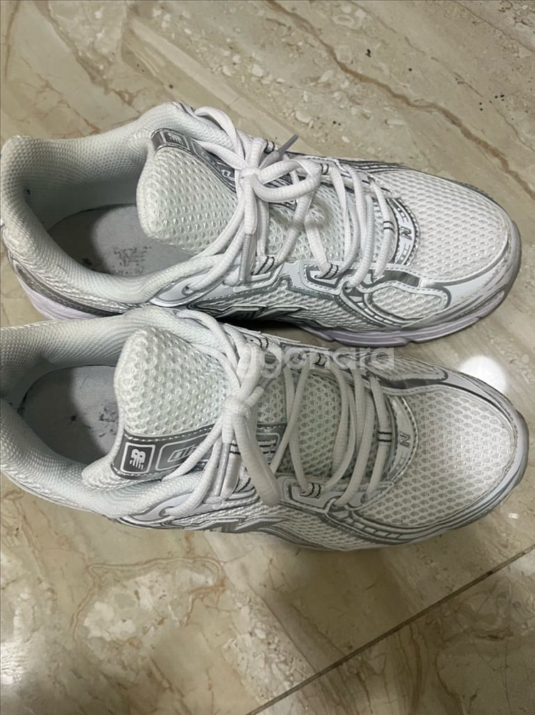 뉴발 740 화이트실버메탈릭 싸게팝니다--1