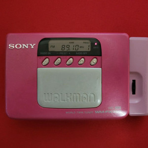 소니워크맨 WM-FX707 핑크 깨끗한 정상작동품