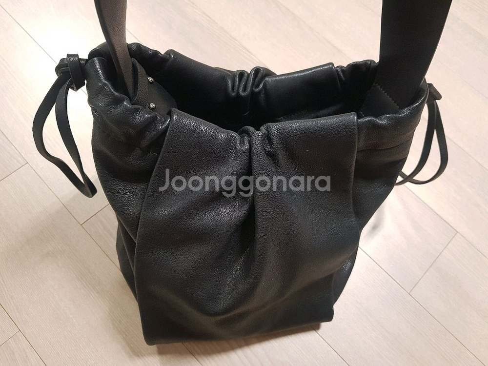 cos 코스 천연가죽 숄더백--4