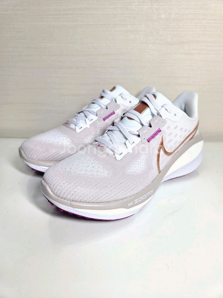 (235,245) 나이키 W 에어 줌 보메로 러닝화--4