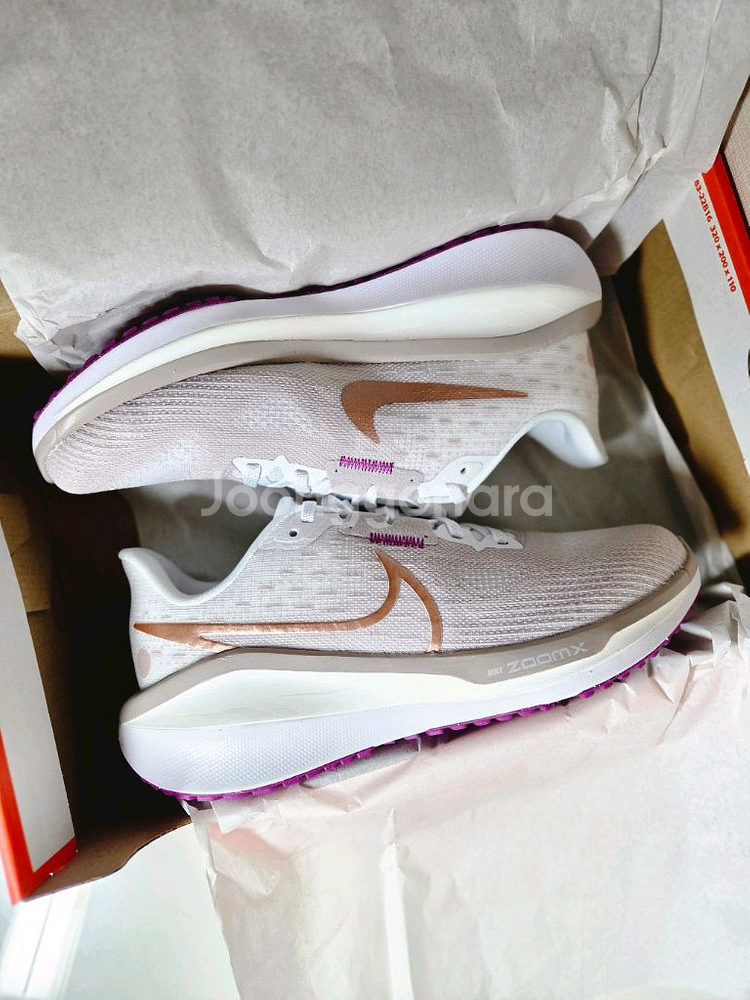 (235,245) 나이키 W 에어 줌 보메로 러닝화--8