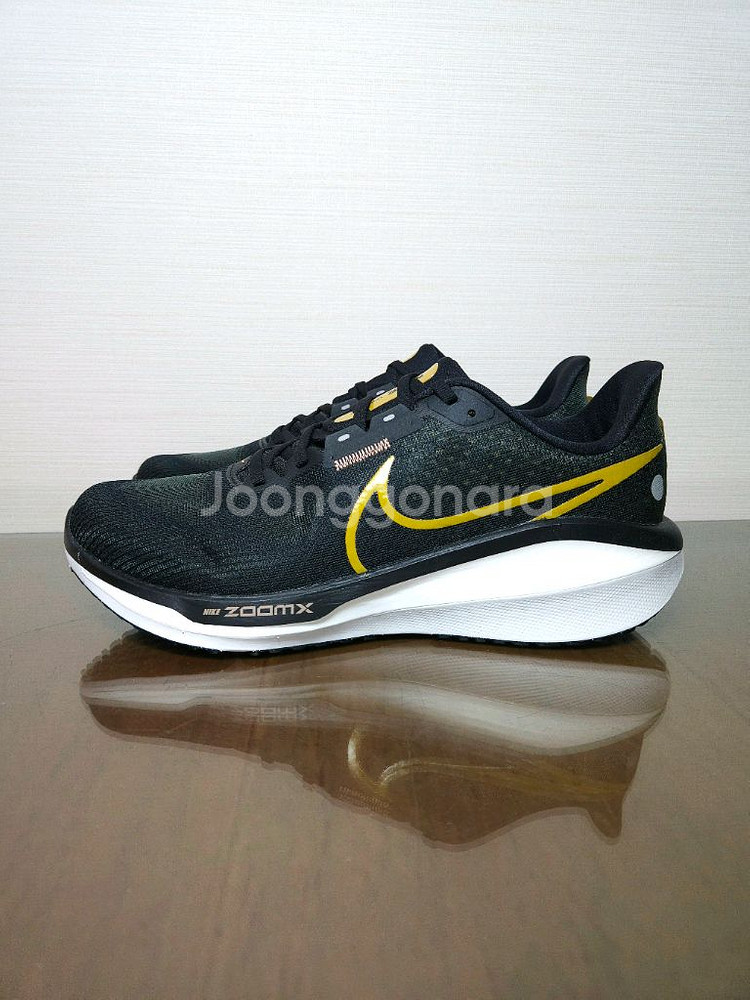 (285) 나이키 에어 줌 보메로 러닝화 블랙골드--5