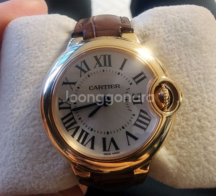 까르띠에 발롱블루 금통 로즈골드 28mm--1