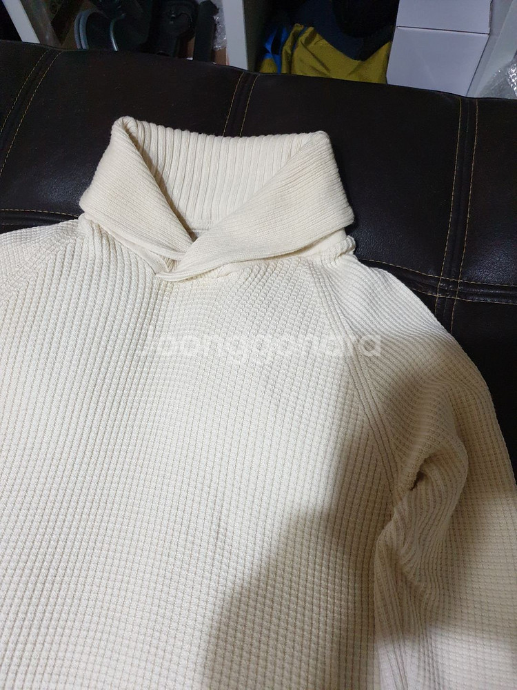 캘빈클라인(ck) 아이보리 숄카라 와플 면니트 M사이즈--1