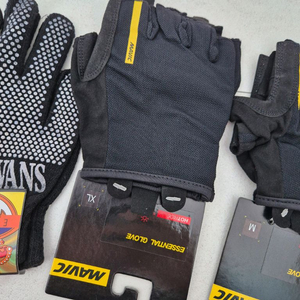 택배포함 새상품 M사이즈 MAVIC 마빅 에센셜 로드용 글로브스포츠 레저