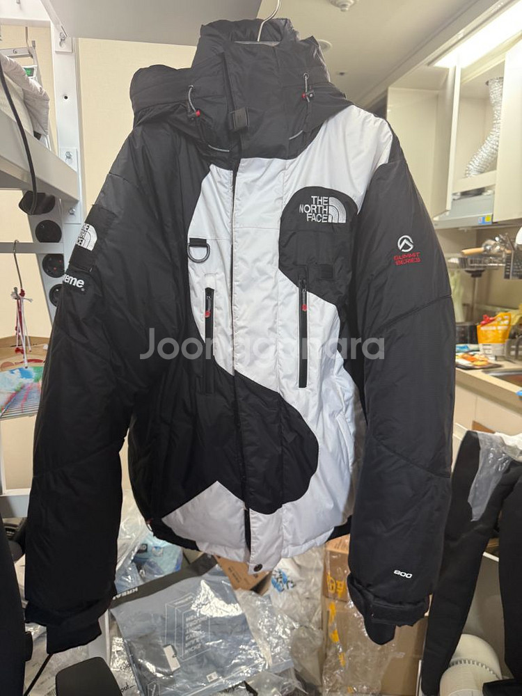 [S] 슈프림 x 더 노스 페이스 S 로고 히말라야 파카 블랙 패딩--0