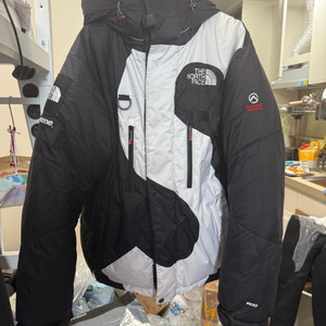 [S] 슈프림 x 더 노스 페이스 S 로고 히말라야 파카 블랙 패딩