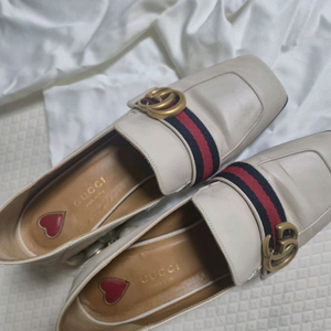 구찌 마몽진주장식로퍼