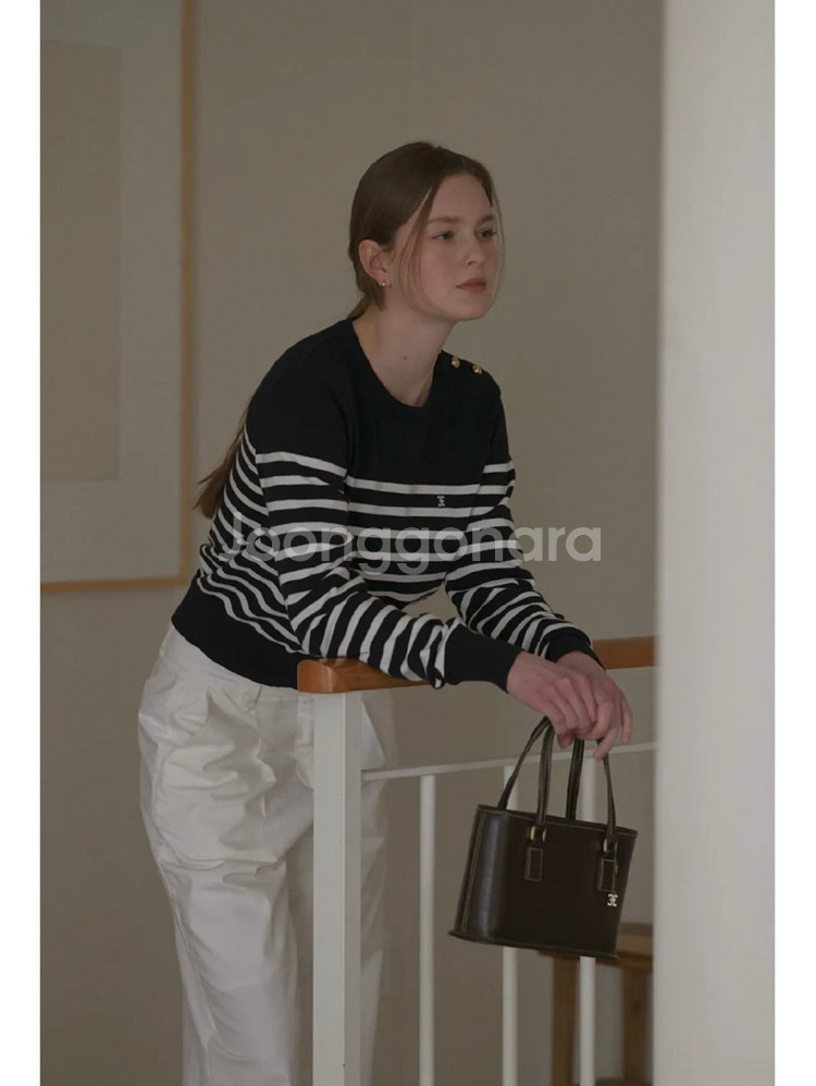 폴뉴아 미니 버로우백 marron-stitch 색상 판매합니다--2