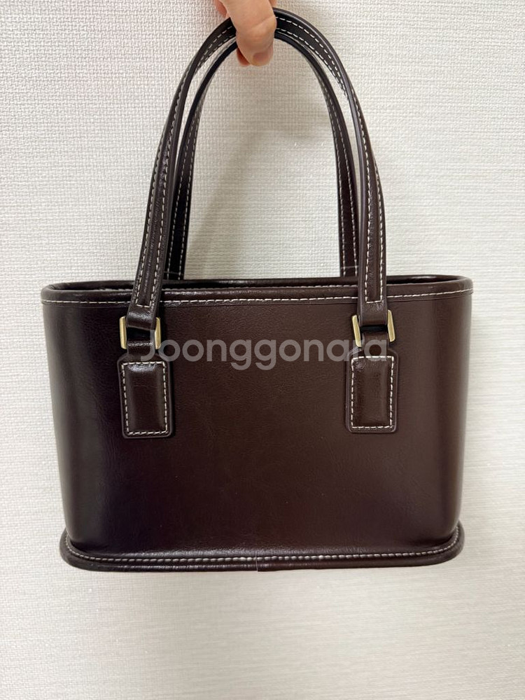 폴뉴아 미니 버로우백 marron-stitch 색상 판매합니다--6