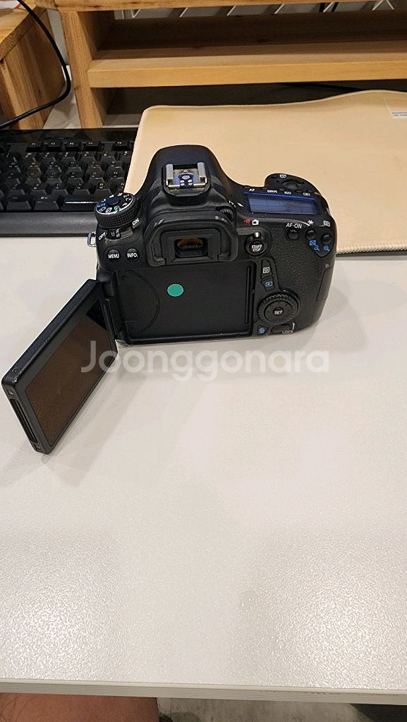캐논 EOS 70D DSLR 카메라--1