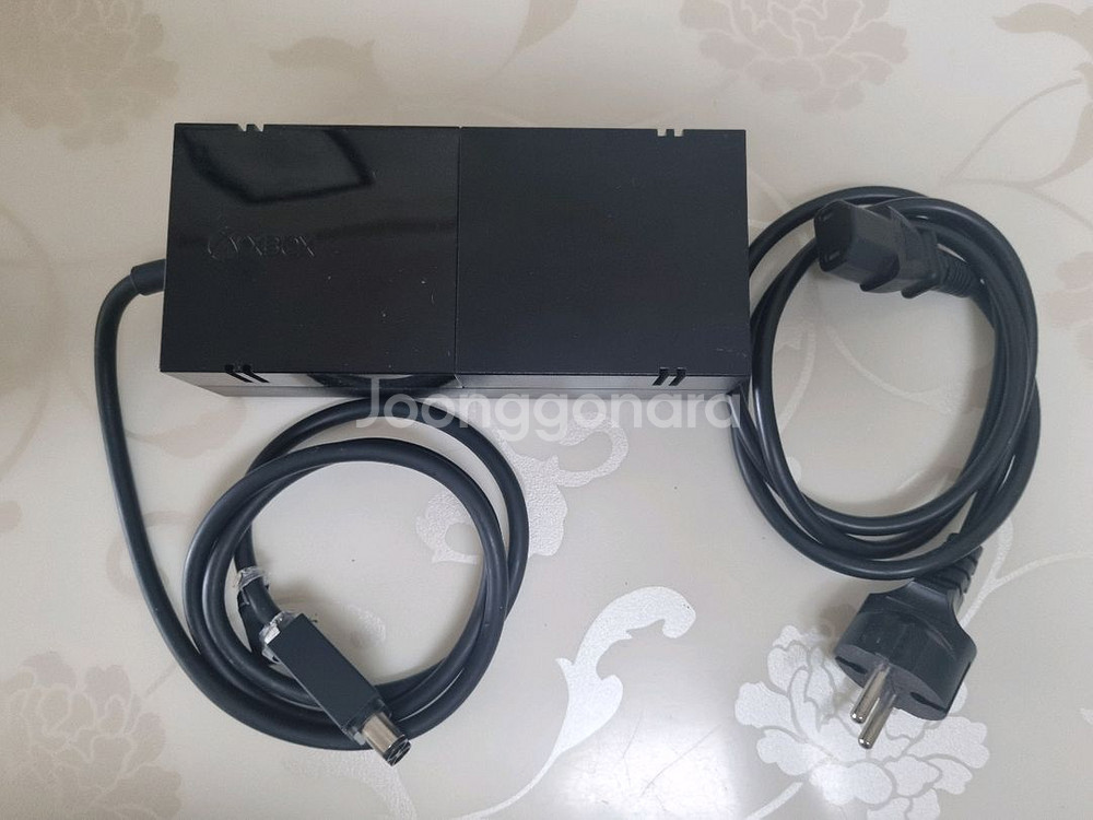 Xbox One 콘솔 (모델 1540) 1TB--6