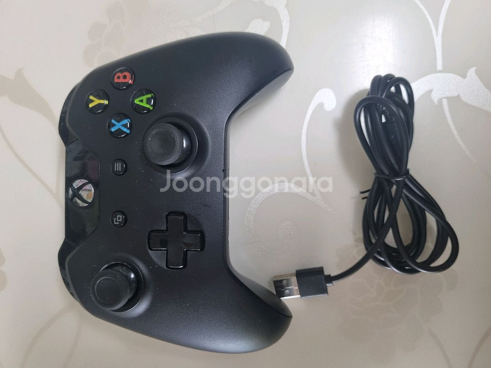 Xbox One 콘솔 (모델 1540) 1TB--4