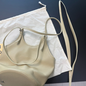 (새제품)아르보 버킷백 숄더백 가방 팝니다. 링크있음