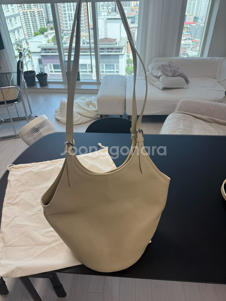 (새제품)아르보 버킷백 숄더백 가방 팝니다. 링크있음--6