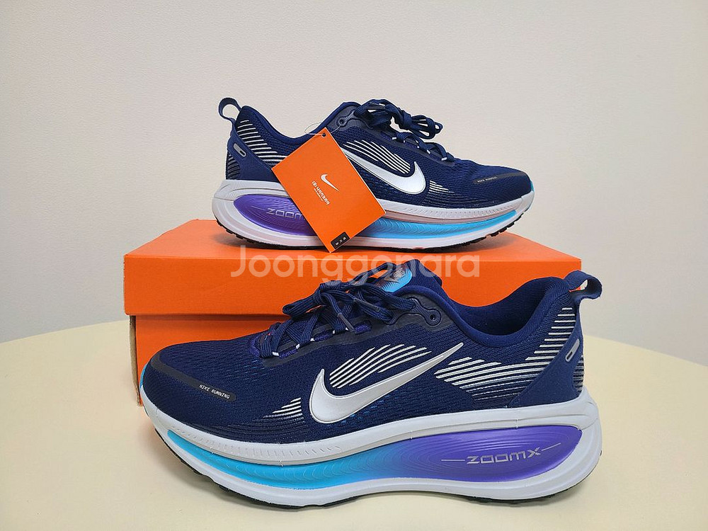 나이키 줌보메로 18 새상품--0