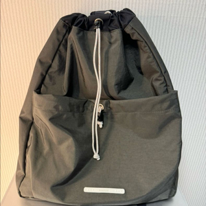 로우로우 스트링 슬림 백팩